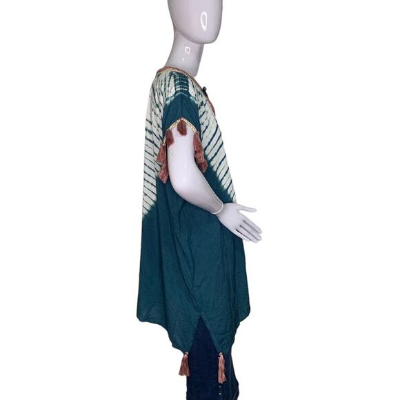 South Moon Under NWOT Top Boho Embroidered Tie Dye Green White Box Cut Size S - Picture 8 of 13